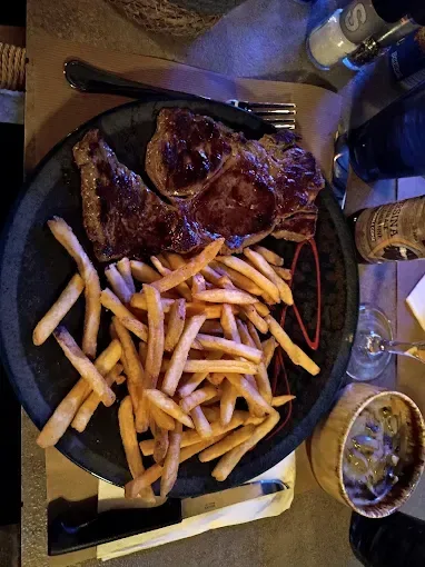 Côte de bœuf et frites maison