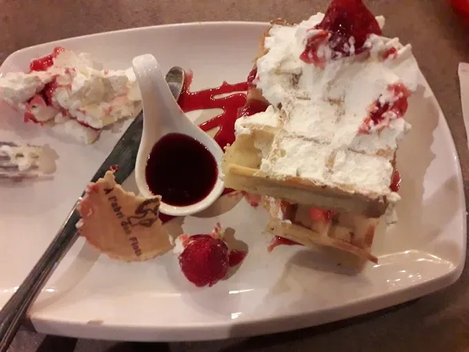 Gaufre framboise et chantilly