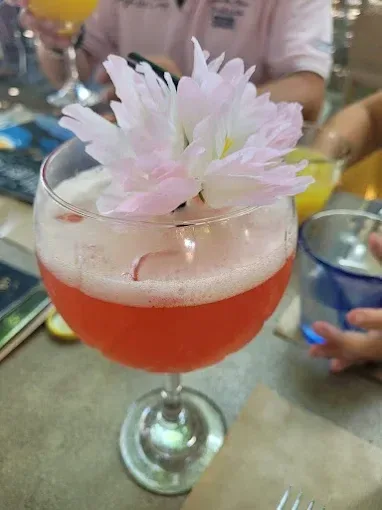 Cocktail rose et fleur de cerisier